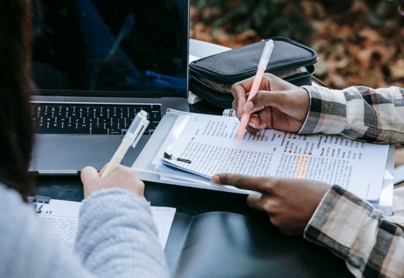 HND in Business Accounting and Finance (Degree Pathway)