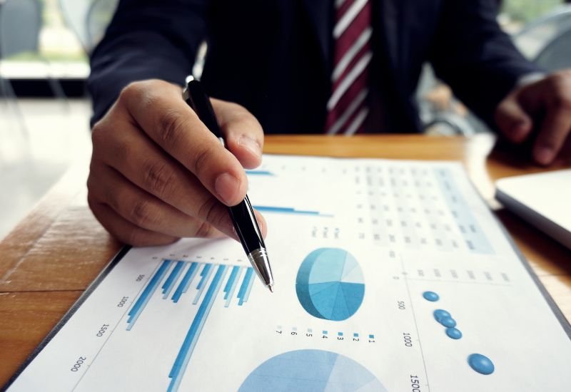 BA (Hons) Business and Management with Foundation Year